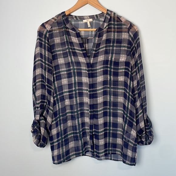 Joie Nura Silk Blouse in Dark Navy Plaid Size Small - Picture 3 of 10